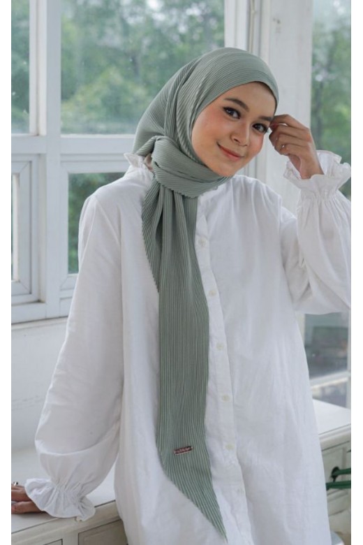 Suria Segitiga Instan Pleats Matcha